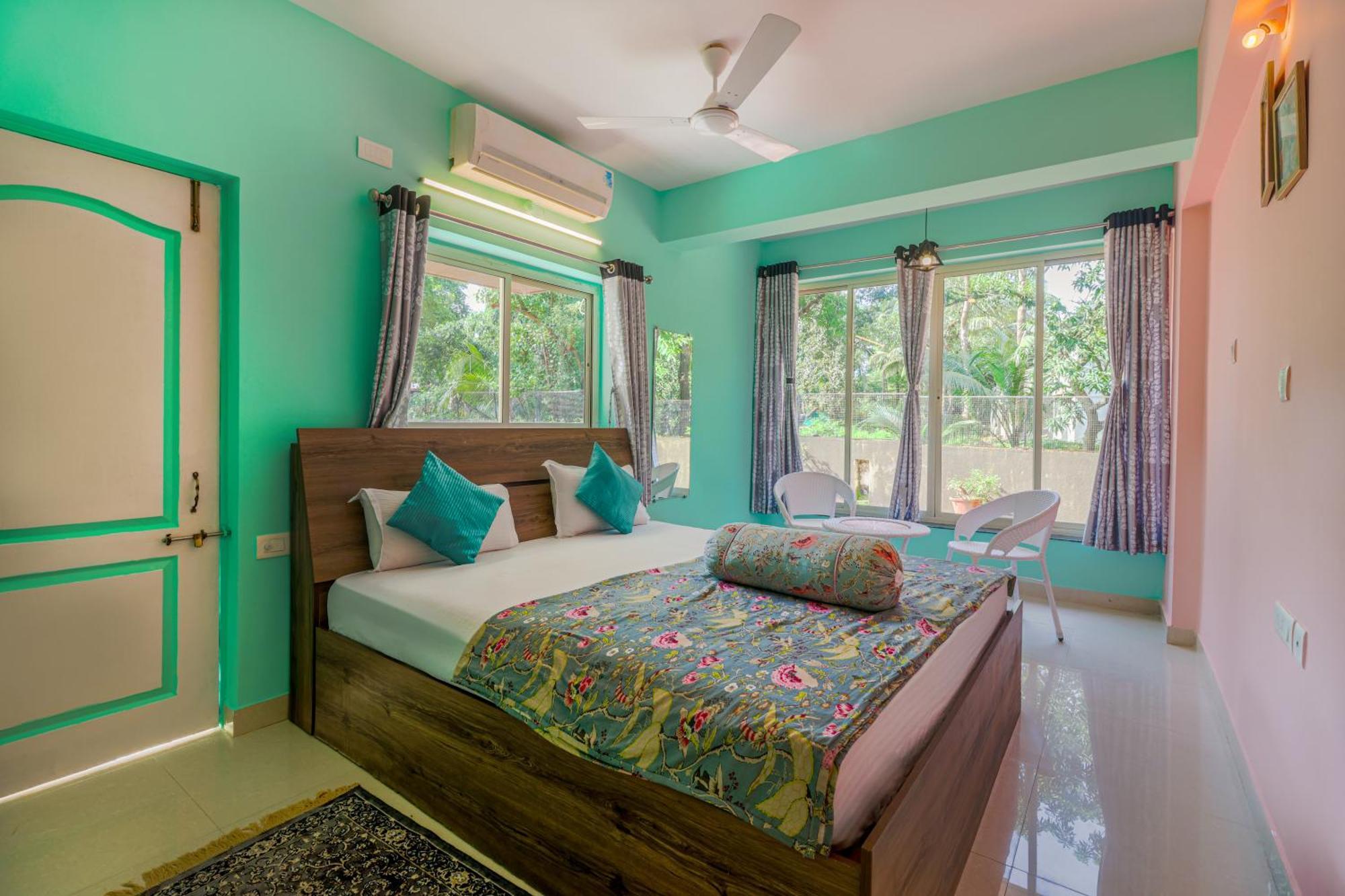 4Bhk Sparkling Apartment Near Beach Pool & Bar 2Bhkx2 Vagator Exterior foto
